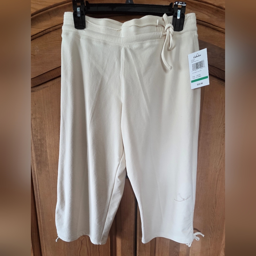 Women's Large Ivory Buttermilk Capri Pants Capris Cabela's NWT $30